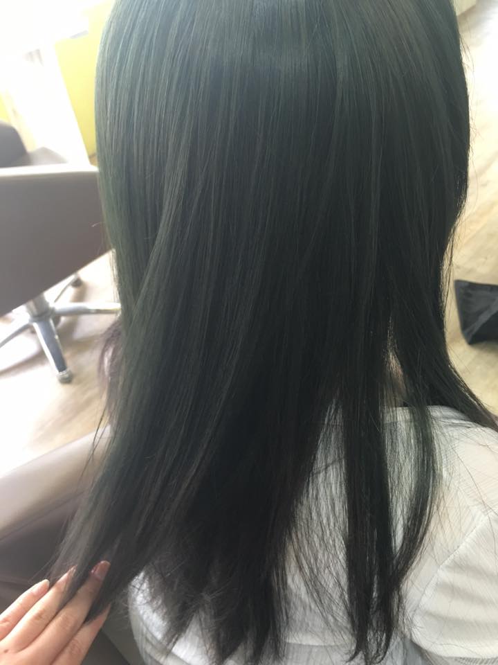墨綠色拼接質感灰,一中街染髮,台中一中剪髮,台中染髮,台中燙髮
